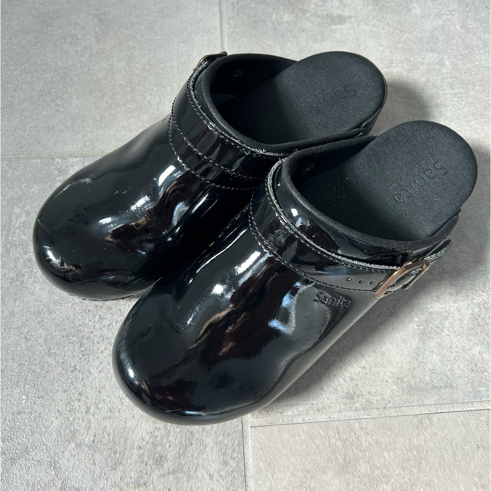 Sanita clogs